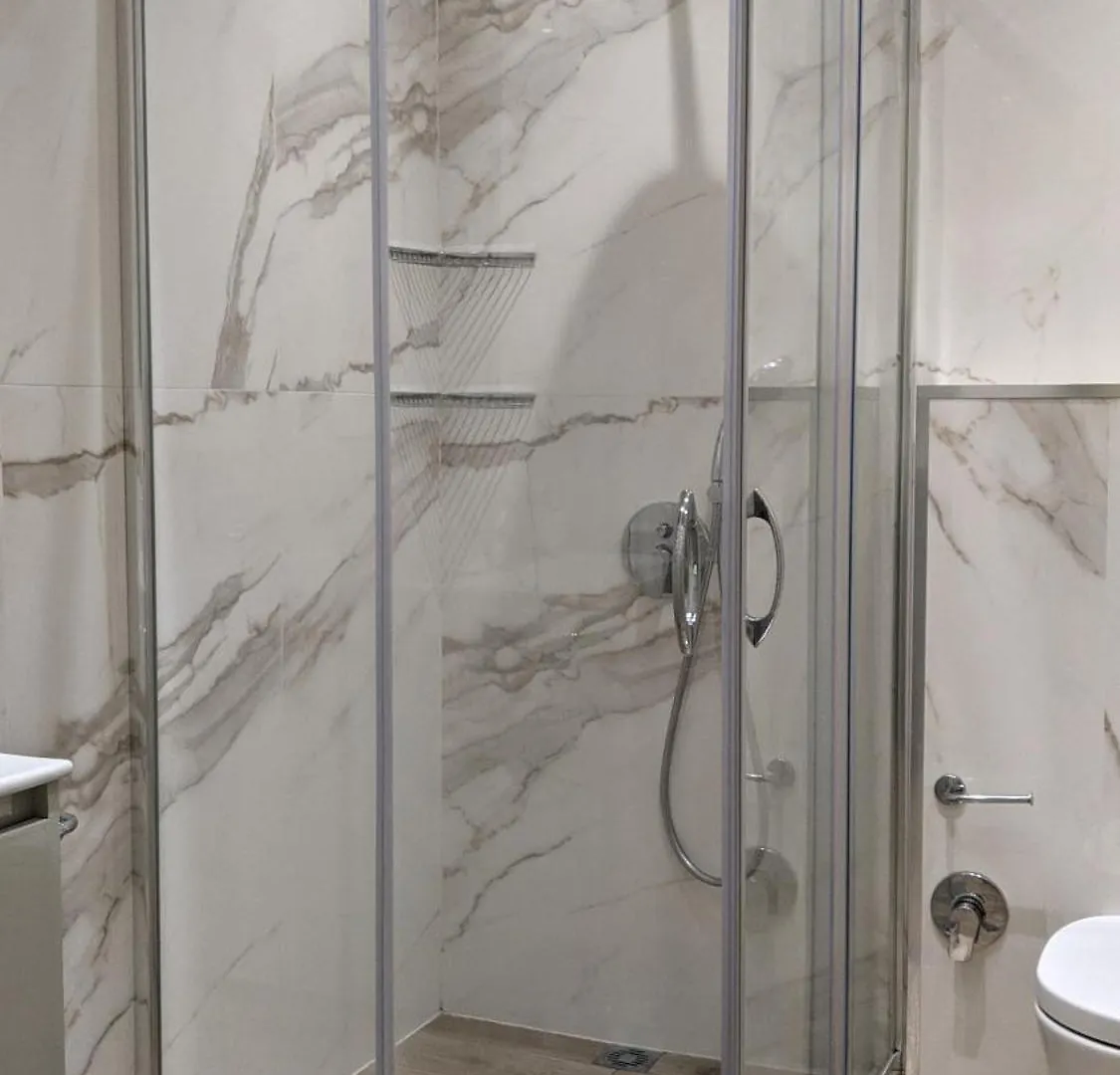 Lux 2 Central Apartment With Garage Plovdiv